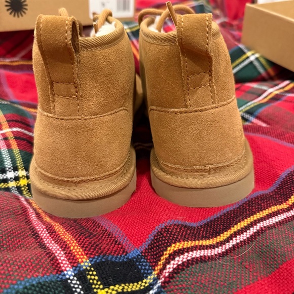 New in Box UGG Neumel Classic Fur Lined Suede Lace Up Chukka Boots EU 40 - Picture 4 of 7